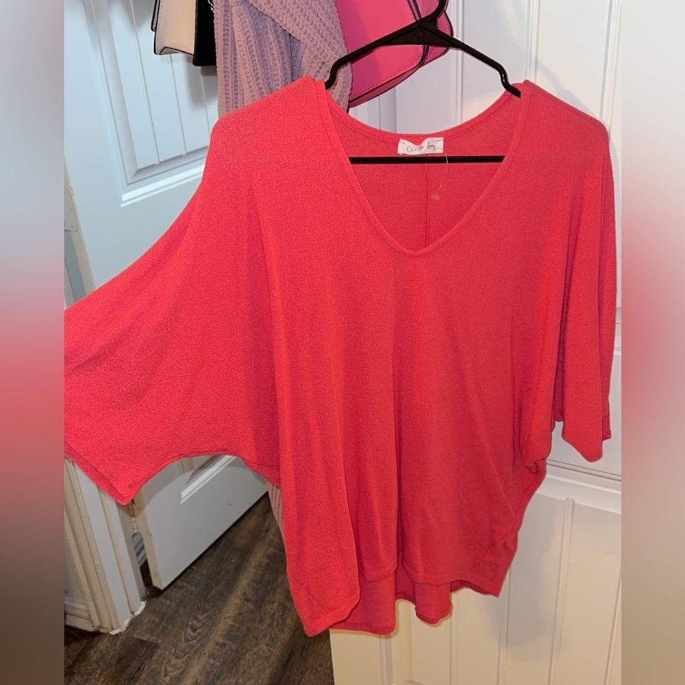 New top from buckle! Size large